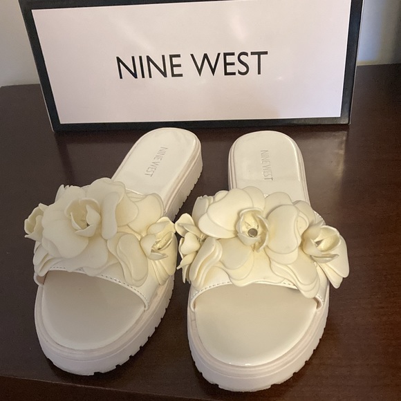 Nine West beautiful sandals beige wore once still brand new size 8 - Picture 3 of 7